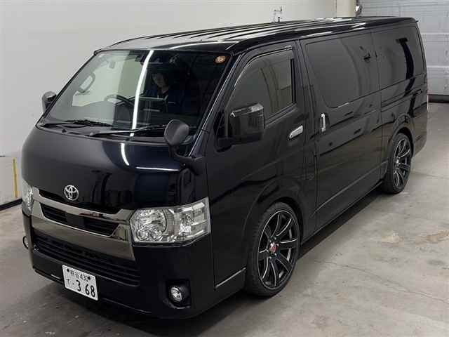 Toyota HIACE VAN 2022 7504451-4