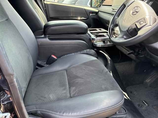 Toyota HIACE VAN 2022 7504451-7