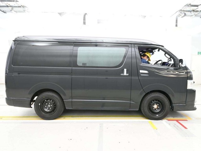 Toyota HIACE VAN 2019 7504519-3