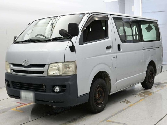 Toyota HIACE VAN 2010 7504520-0