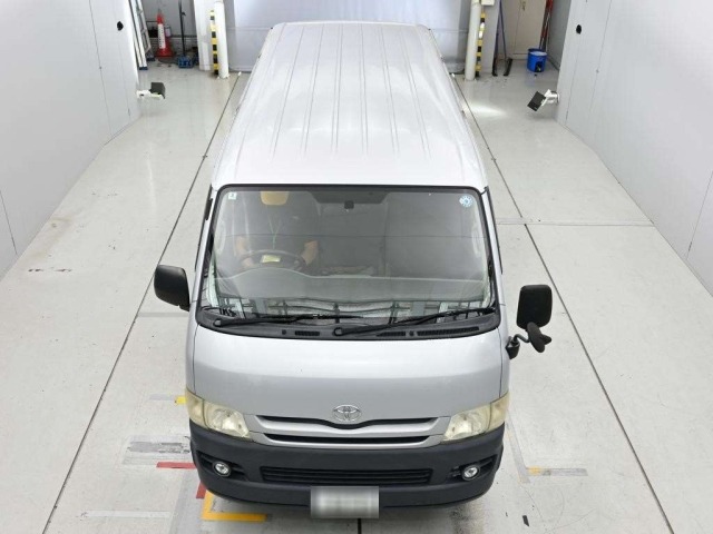 Toyota HIACE VAN 2010 7504520-7