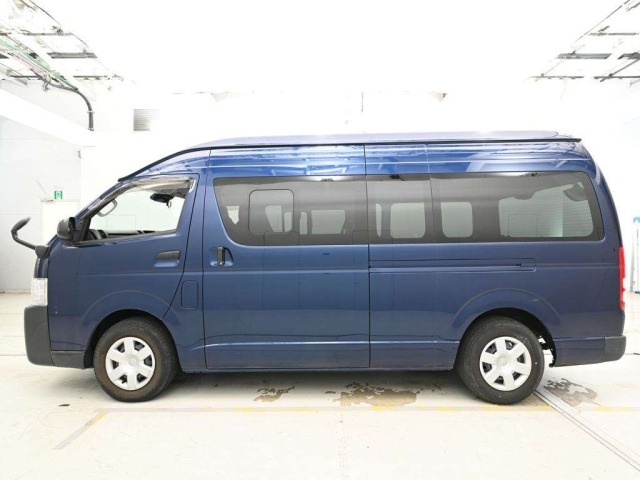 Toyota HIACE VAN 2019 7504531-4