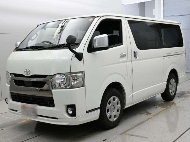 Toyota HIACE VAN 2020 7504553-0