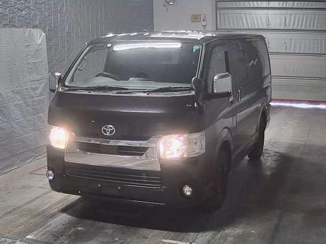 Toyota HIACE VAN 2021 7504561-0