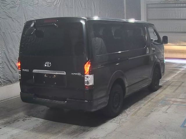 Toyota HIACE VAN 2021 7504561-1
