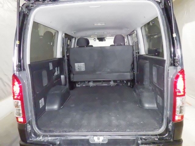Toyota HIACE VAN 2021 7504561-5