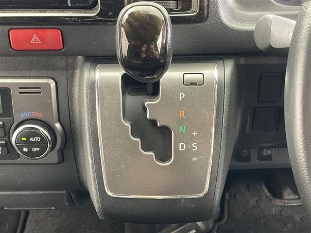 Toyota HIACE VAN 2023 7505005-12