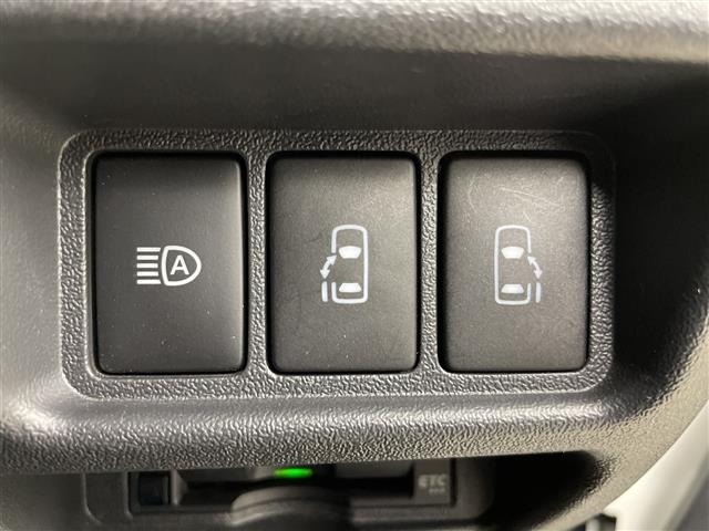 Toyota HIACE VAN 2021 7505077-1