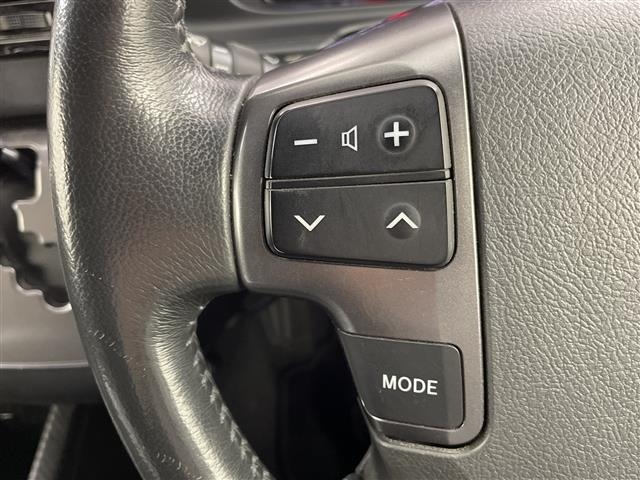 Toyota HIACE VAN 2022 7505085-11