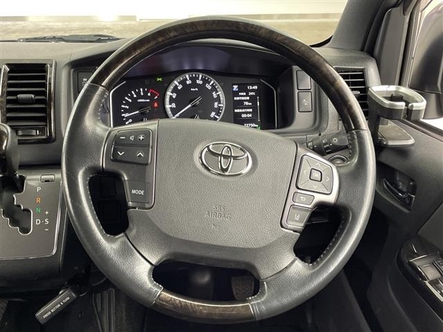 Toyota HIACE VAN 2022 7505085-8