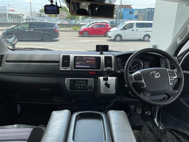 Toyota HIACE VAN 2021 7505110-14