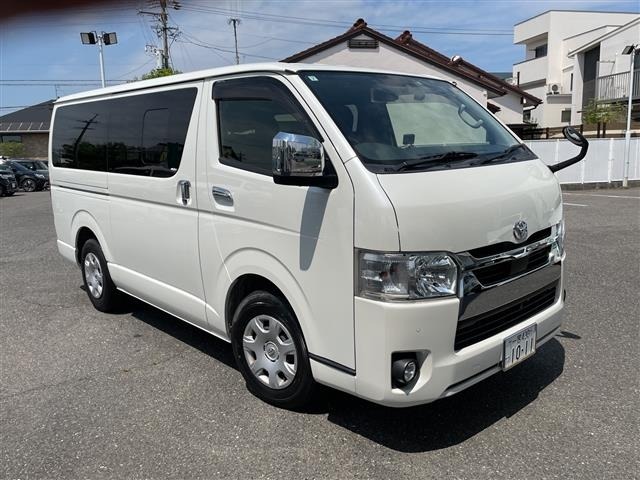 Toyota HIACE VAN 2021 7505110-4