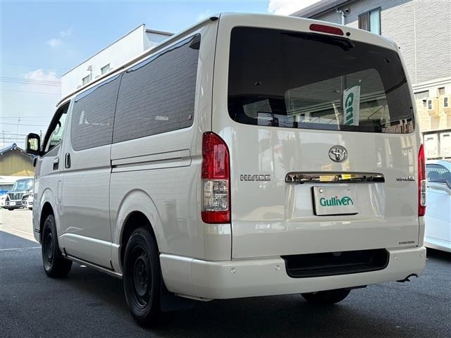 Toyota HIACE VAN 2023 7505113-1