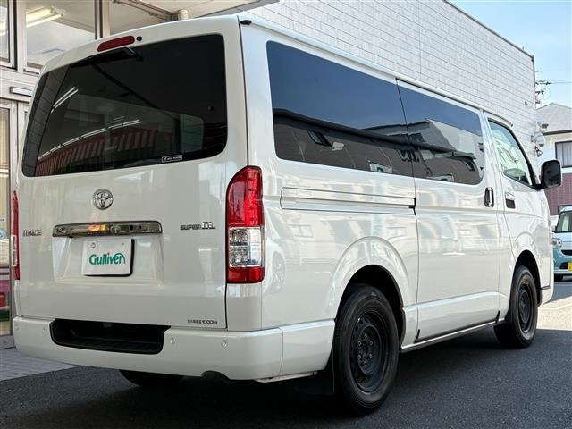 Toyota HIACE VAN 2023 7505113-19