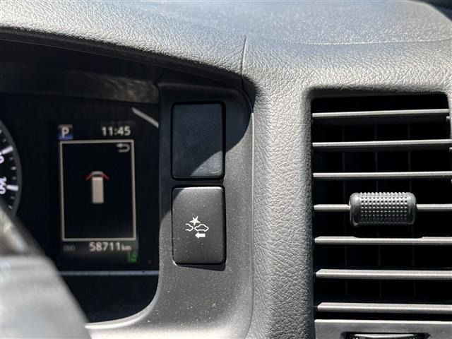 Toyota HIACE VAN 2022 7505114-11