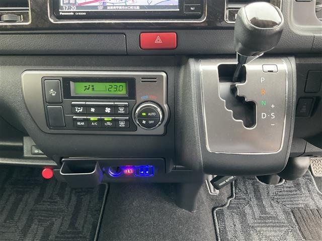 Toyota HIACE VAN 2019 7505120-22