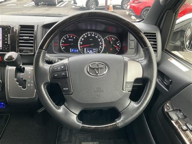 Toyota HIACE VAN 2019 7505120-8