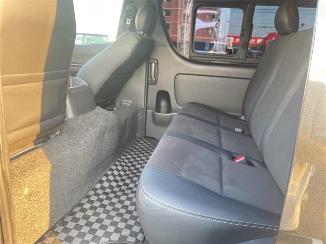 Toyota HIACE VAN 2024 7505137-12