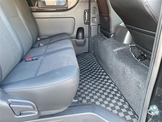 Toyota HIACE VAN 2024 7505137-8
