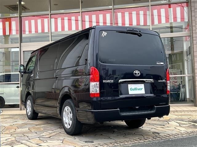 Toyota HIACE VAN 2021 7505138-17