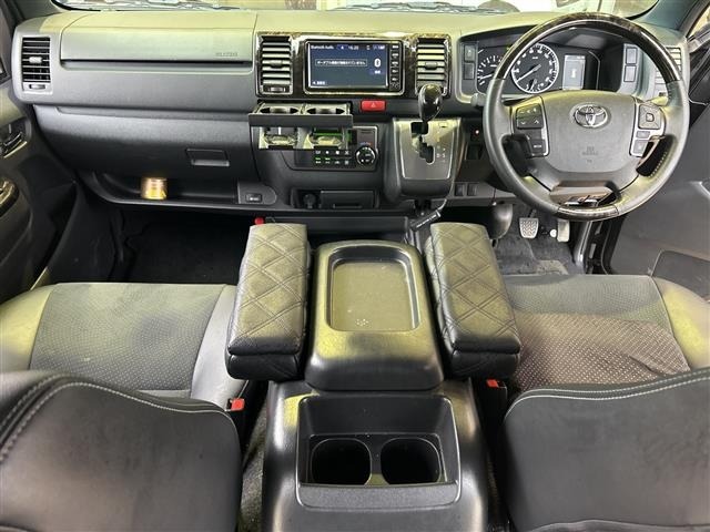 Toyota HIACE VAN 2021 7505138-18