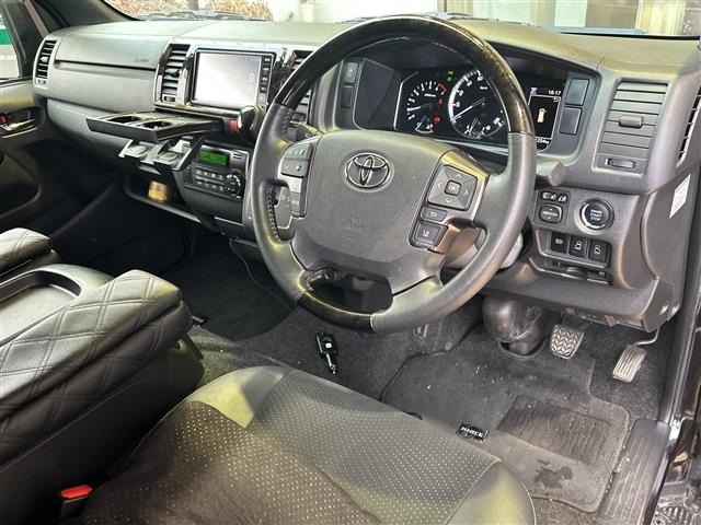 Toyota HIACE VAN 2021 7505138-25