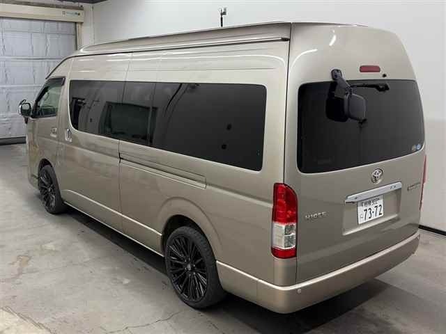 Toyota HIACE WAGON 2017 7518823-1