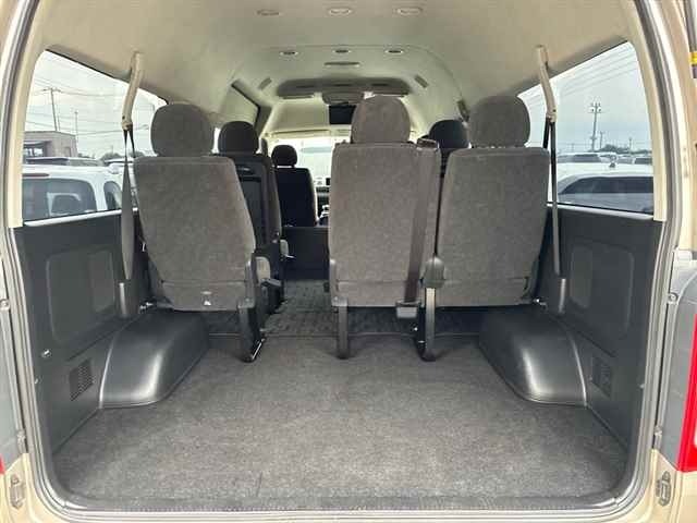 Toyota HIACE WAGON 2017 7518823-10