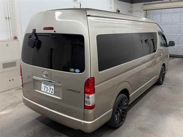 Toyota HIACE WAGON 2017 7518823-5