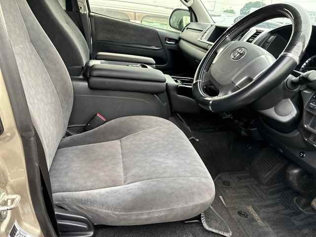 Toyota HIACE WAGON 2017 7518823-7