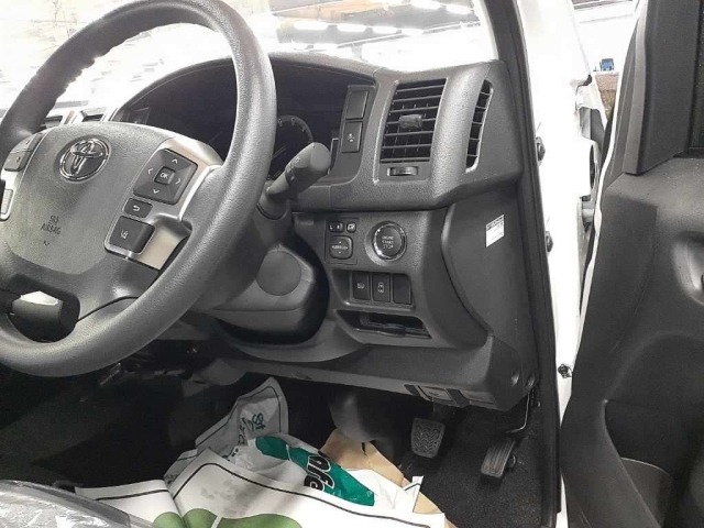 Toyota HIACE WAGON 2025 7518917-9