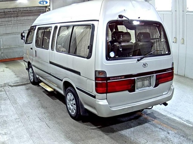Toyota HIACE WAGON 2003 7519011-1