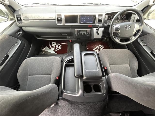 Toyota HIACE WAGON 2019 7519340-14