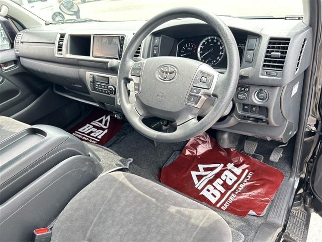 Toyota HIACE WAGON 2023 7519379-10