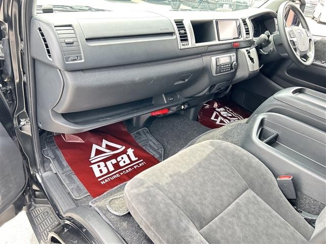 Toyota HIACE WAGON 2023 7519379-12