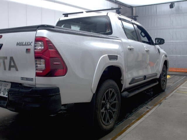 Toyota HILUX 2023 7504709-5