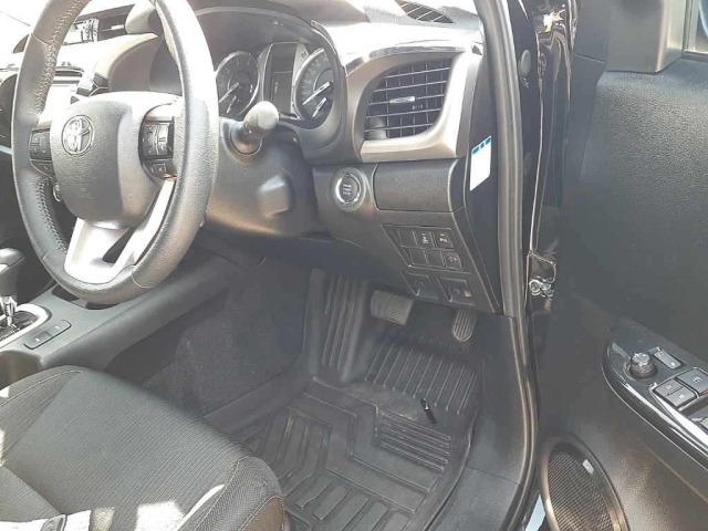 Toyota HILUX 2023 7504727-9
