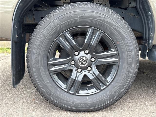 Toyota HILUX 2022 7504989-12