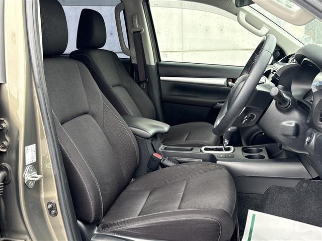 Toyota HILUX 2022 7504989-22