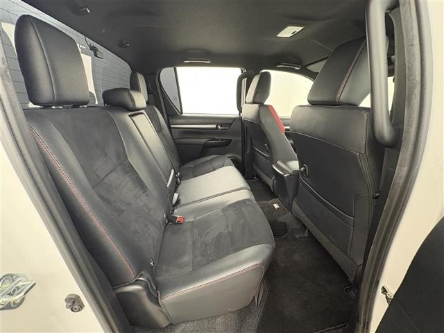 Toyota HILUX 2024 7505004-11