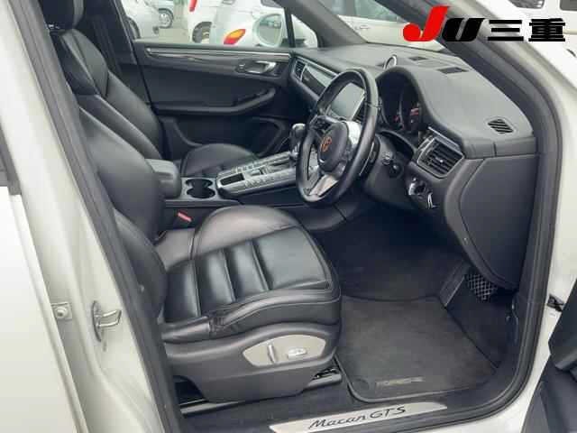 Porsche MACAN 2018 7494152-4