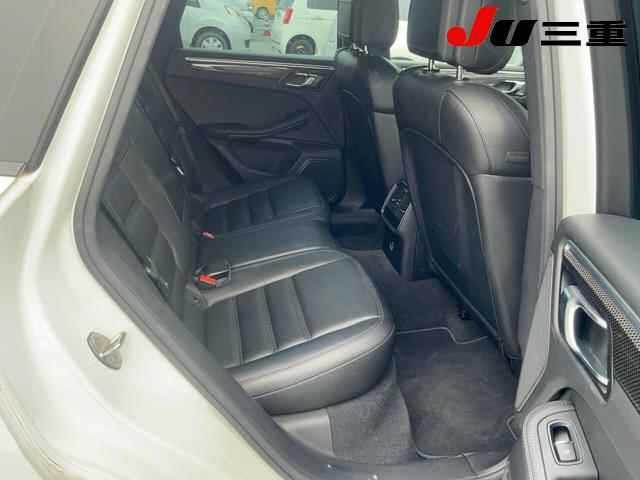 Porsche MACAN 2018 7494152-5