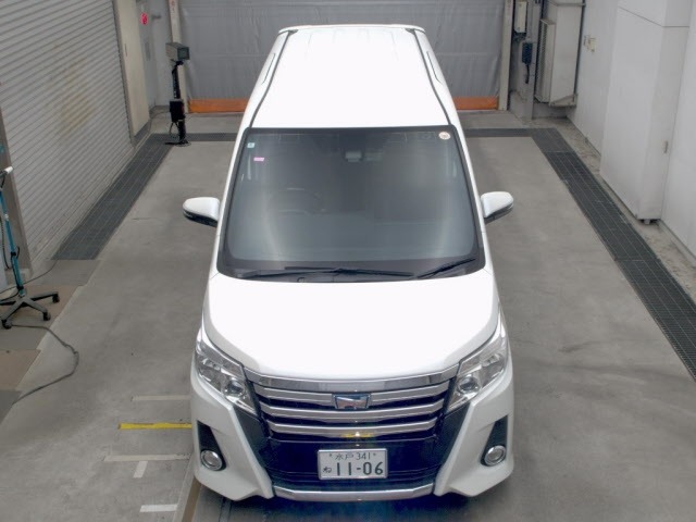 Toyota NOAH 2016 7507550-6