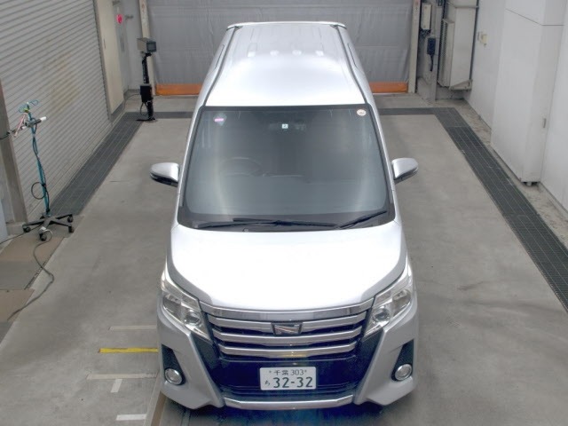 Toyota NOAH 2014 7507595-6