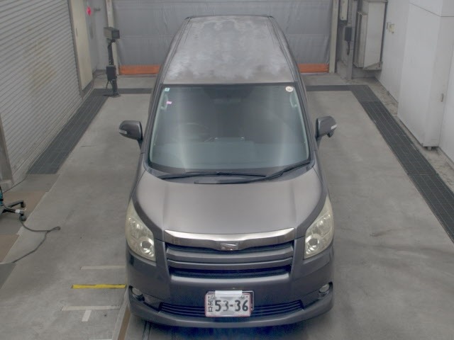 Toyota NOAH 2010 7507596-6