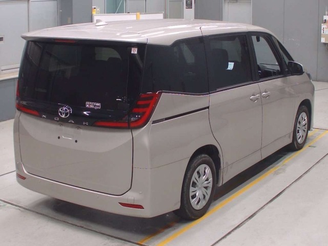 Toyota NOAH 2023 7507693-1