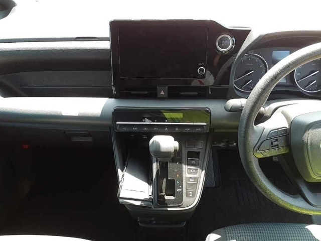 Toyota NOAH 2023 7507693-9