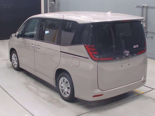 Toyota NOAH 2023 7507694-6