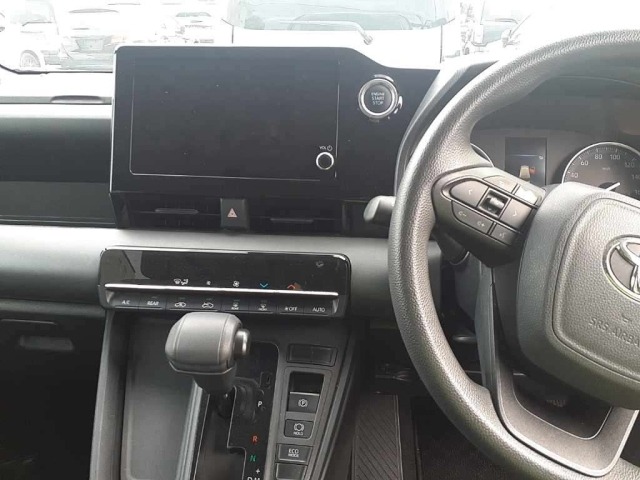 Toyota NOAH 2023 7507694-9