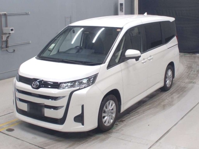 Toyota NOAH 2023 7507712-0